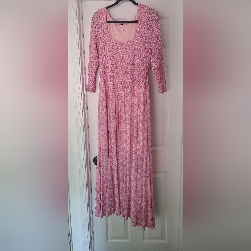 Free People long sleeve maxi dress in Pink size XL.
